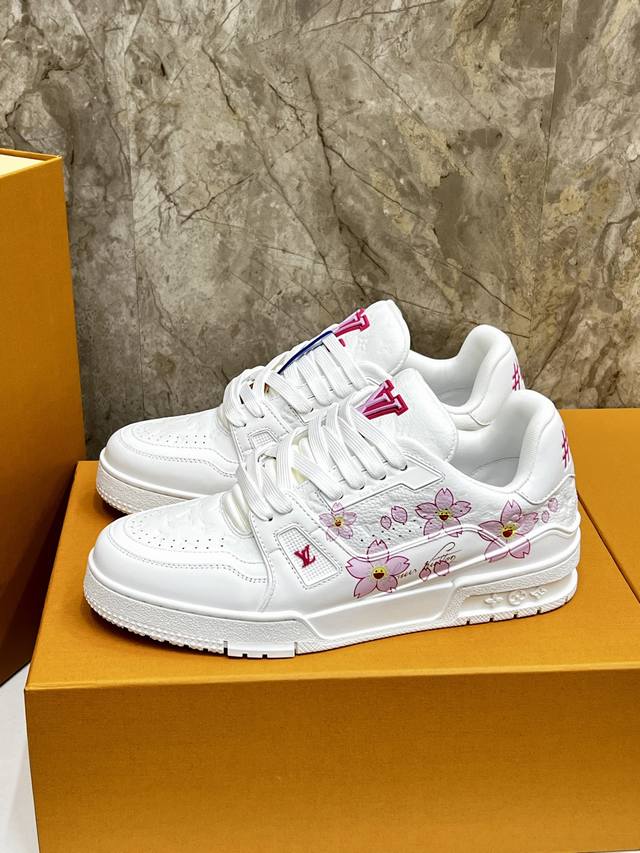 Lv Trainer Herrensportschuhe, Brandneue Farbgebung, Diese Lv Trainer Sportschuhe Lv Trainer Herrensportschuhe, Brandneue Farbgebung, Diese Lv Trainer Sportschuhe