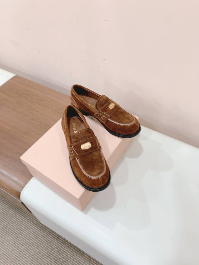 Certified Miumi's New Coin Loafers Are Recommended! Those Cute Little Details Fo Certified Miumi's New Coin Loafers Are Recommended! Those Cute Little Details Fo
