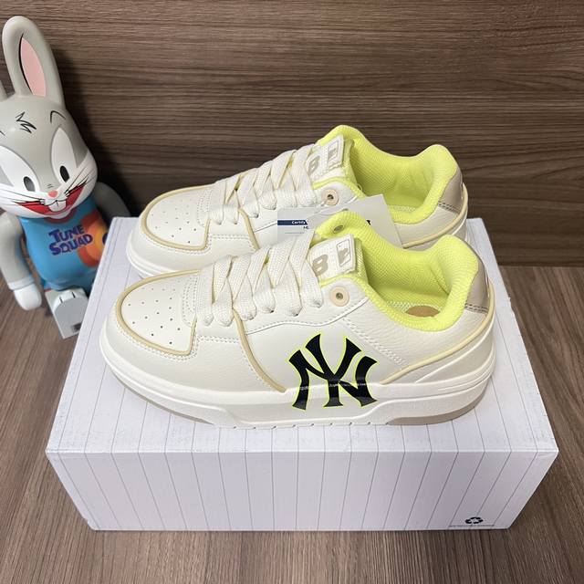 Top Version Mlb New York Yankees Unique Charm, Free And Flexible Wear-Resistant Top Version Mlb New York Yankees Unique Charm, Free And Flexible Wear-Resistant