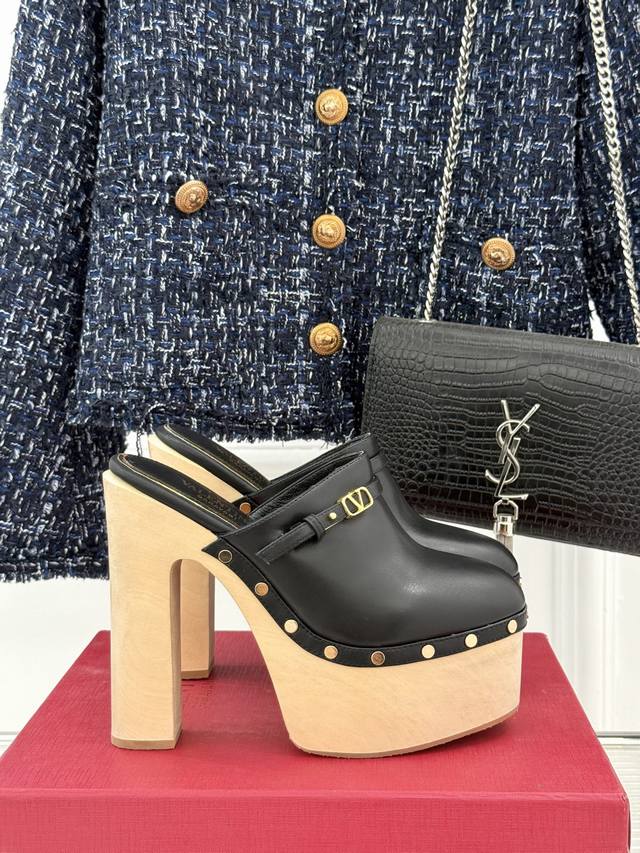 Factory Price Valenti* Valentino 25S Spring And Summer New Products Wooden Sole Factory Price Valenti* Valentino 25S Spring And Summer New Products Wooden Sole