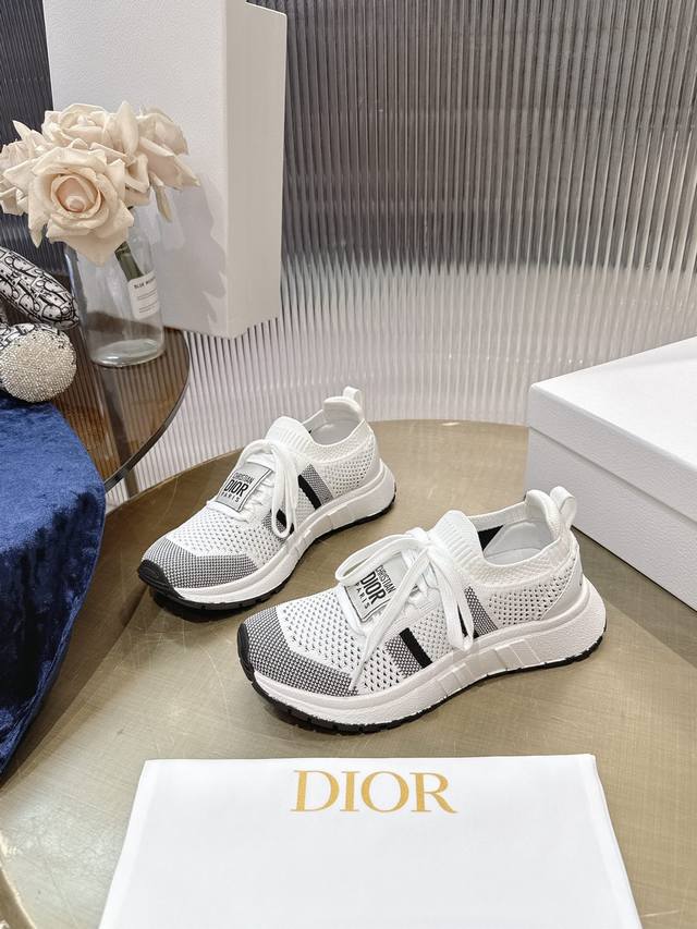 Couple's Edition Dior Chrono Dior High-Version New Model. Casual. Business. All- Couple's Edition Dior Chrono Dior High-Version New Model. Casual. Business. All-