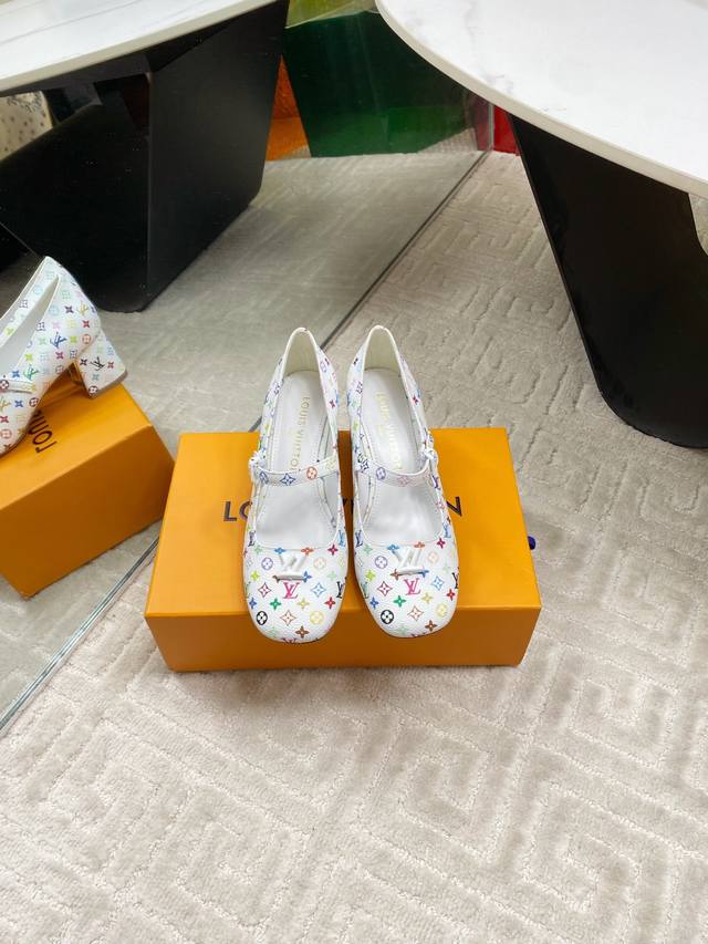 Open-Back Single Shoe 400 Louis Vuitton 2025 Spring/Summer New Collection Swing Open-Back Single Shoe 400 Louis Vuitton 2025 Spring/Summer New Collection Swing