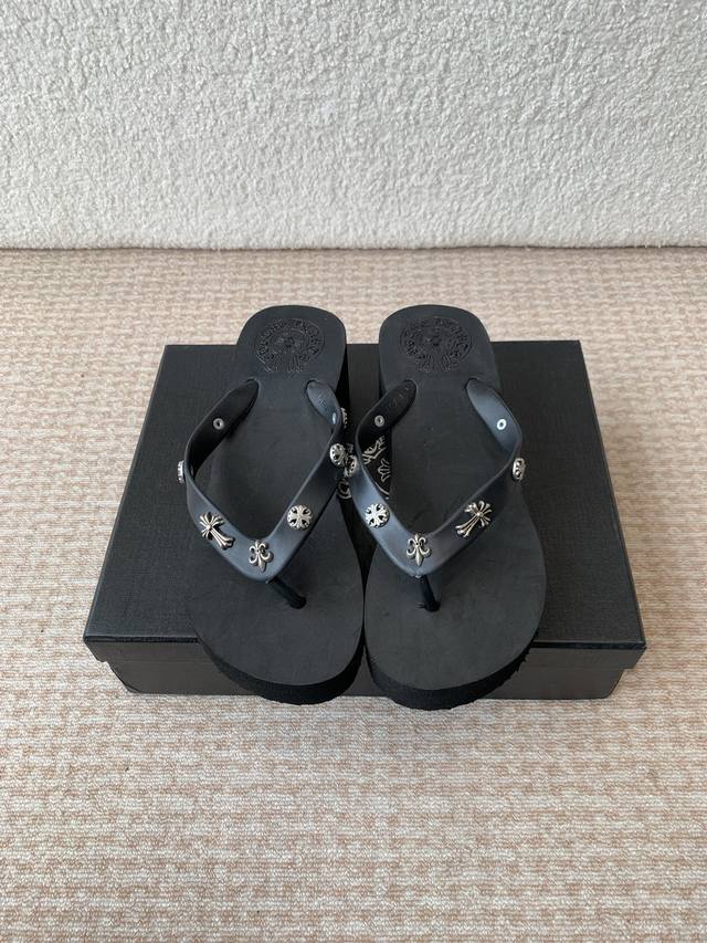 Chromehearts Cro Heart 25Ss This Summer's Most Popular Lazy Thick-Soled Slippers Chromehearts Cro Heart 25Ss This Summer's Most Popular Lazy Thick-Soled Slippers