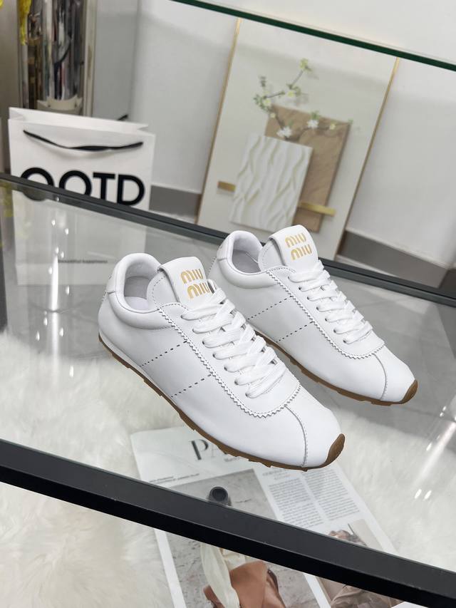 New model: Brand, Miu Miu women's polarized sunglasses Tr frame: imported Polaro New model: Brand, Miu Miu women's polarized sunglasses Tr frame: imported Polaro