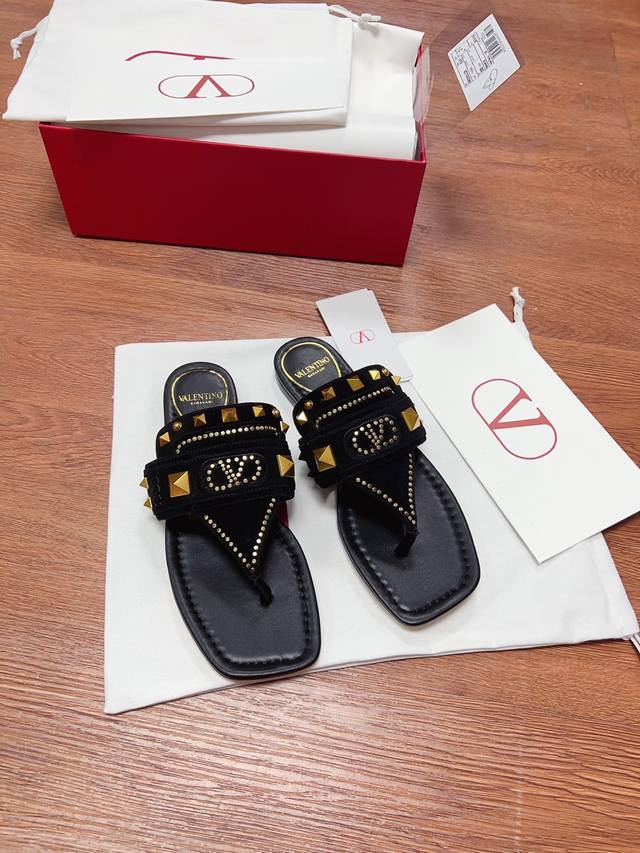 with folding box airplane box Size: 20*15Cm Coach's new Georgie limited edition with folding box airplane box Size: 20*15Cm Coach's new Georgie limited edition