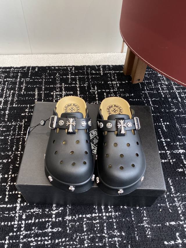 Purchasing-level Chrome Hearts 25Ss new hole-shaped open-toe slippers Purchasing Purchasing-level Chrome Hearts 25Ss new hole-shaped open-toe slippers Purchasing