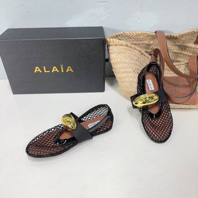 Price: High-quality niche fashion brand Alaia24 mesh hardware buckle decorated f Price: High-quality niche fashion brand Alaia24 mesh hardware buckle decorated f