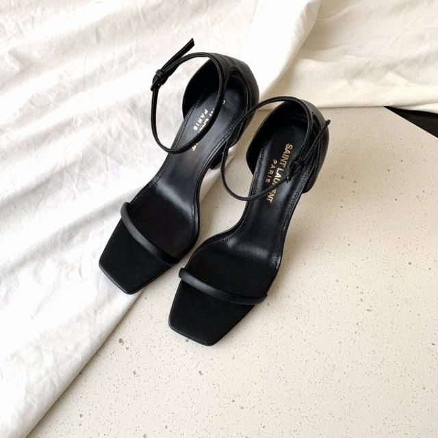 Direct sales women's shoes and women's clothing Saint Lauren* * Ysl classic hig Direct sales women's shoes and women's clothing Saint Lauren* * Ysl classic hig