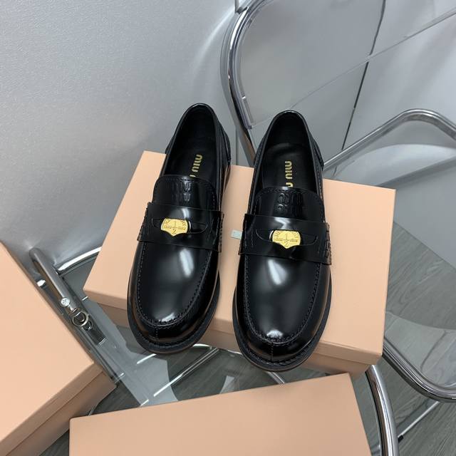 Direct sales women's shoes women's shoes women's shoes factory P Miumiu Show mo Direct sales women's shoes women's shoes women's shoes factory P Miumiu Show mo