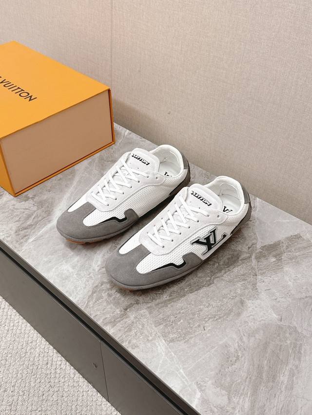 Louis Vuitton Lv Rally latest casual shoes, toe shoes, thin-soled shoes Many cel Louis Vuitton Lv Rally latest casual shoes, toe shoes, thin-soled shoes Many cel