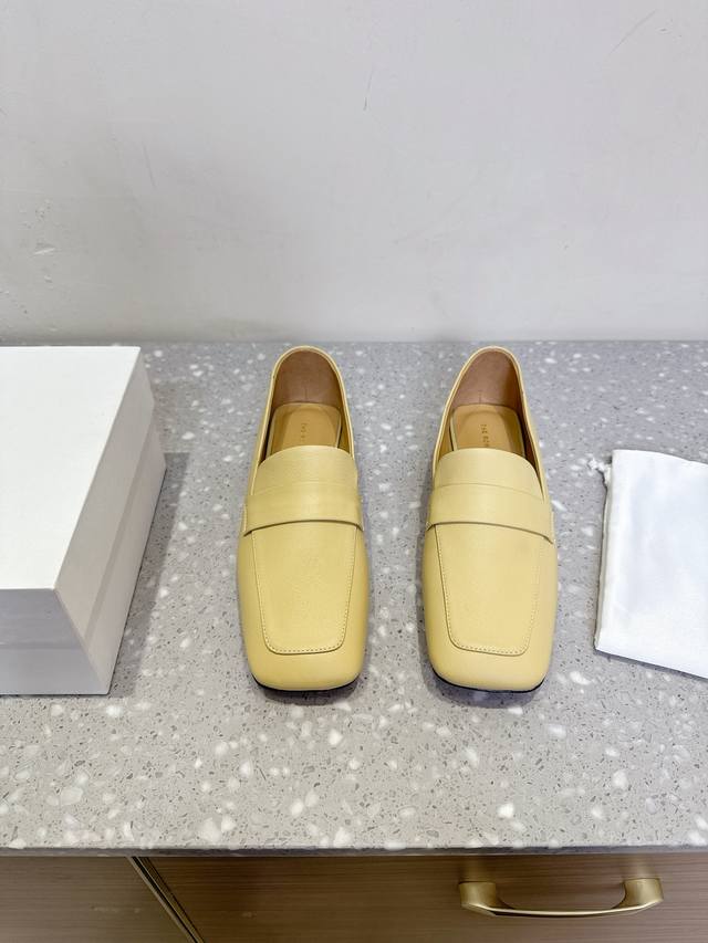 The Row niche fashion brand 25Ss new spring and summer loafers This is an improv The Row niche fashion brand 25Ss new spring and summer loafers This is an improv