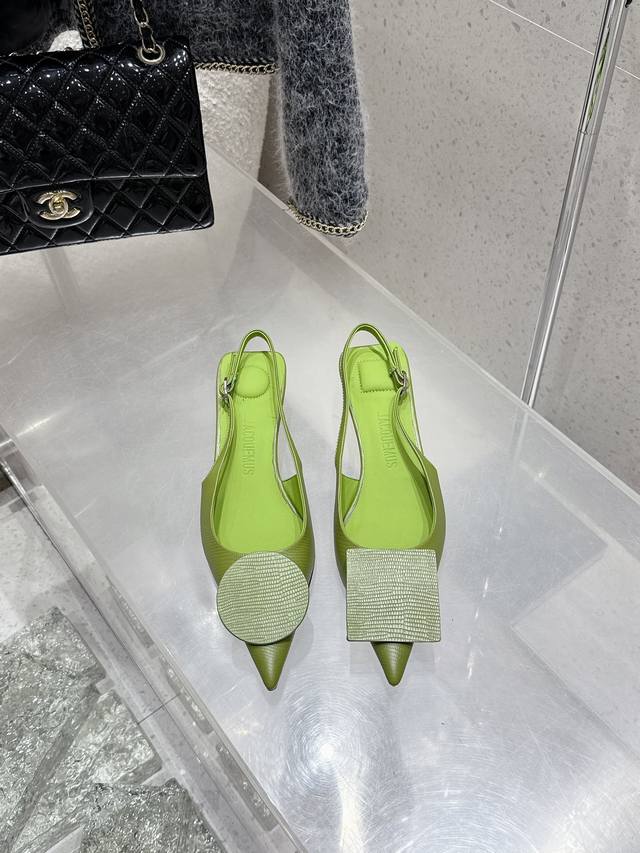 Jacquemus 25Ss Spring/Summer new pointed-toe, mandarin duck buckle, kitten heel Jacquemus 25Ss Spring/Summer new pointed-toe, mandarin duck buckle, kitten heel