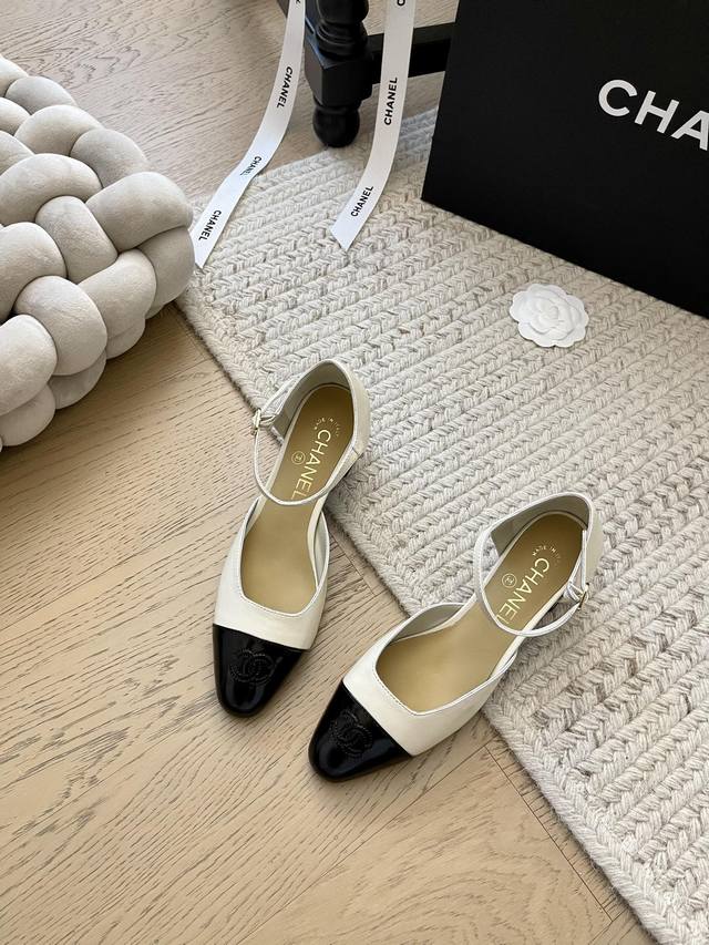 Chanel 25C early spring new block heel shoes! Premium version! This season's hot Chanel 25C early spring new block heel shoes! Premium version! This season's hot