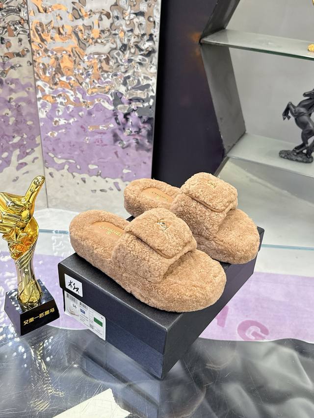 Factory Price: Chanel*25S Little Chanel Autumn/Winter Lock Butterfly Hot Item - Factory Price: Chanel*25S Little Chanel Autumn/Winter Lock Butterfly Hot Item -