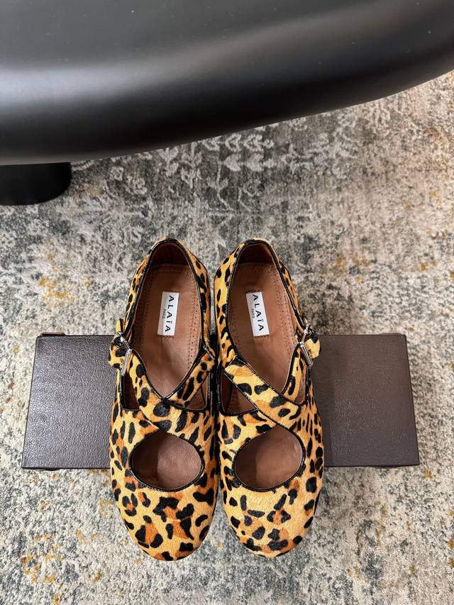 New ballet flats, super popular, I absolutely love them on my feet, so beautifu New ballet flats, super popular, I absolutely love them on my feet, so beautifu