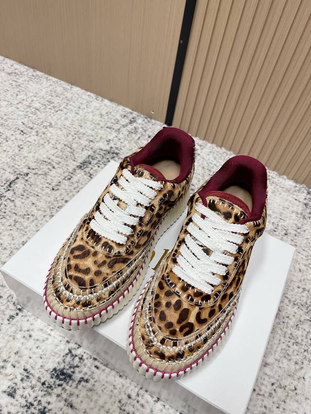 Top-tier version: Chloe 25 New Thick-soled White Sneakers Casual Shoes Original Top-tier version: Chloe 25 New Thick-soled White Sneakers Casual Shoes Original