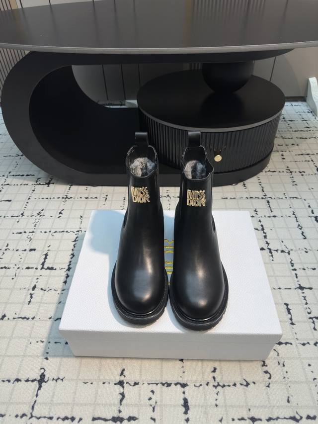 Dior 25 2025 Autumn/Winter New Arrival Top Version Boutique Main New Miss Dior C Dior 25 2025 Autumn/Winter New Arrival Top Version Boutique Main New Miss Dior C