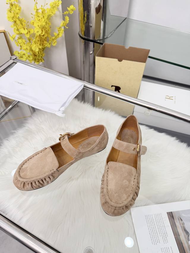 Factory direct price women's clothing, shoes, sportswear, original high-quality Factory direct price women's clothing, shoes, sportswear, original high-quality