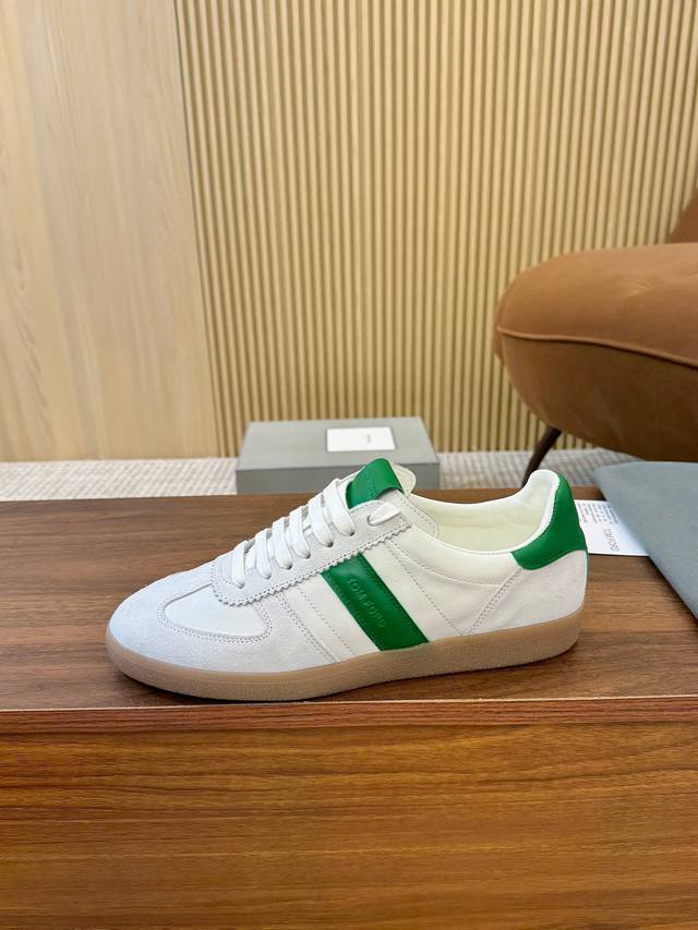 Factory direct price women's clothing, shoes, sportswear, original Tom Ford, Am Factory direct price women's clothing, shoes, sportswear, original Tom Ford, Am