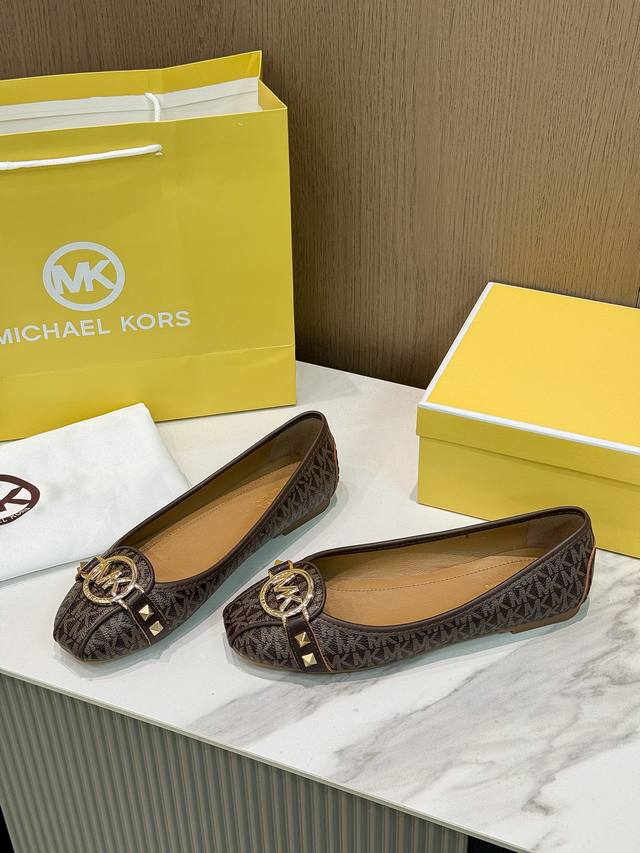 Factory direct price women's sports shoes original single Mk: 3 colors, branded Factory direct price women's sports shoes original single Mk: 3 colors, branded