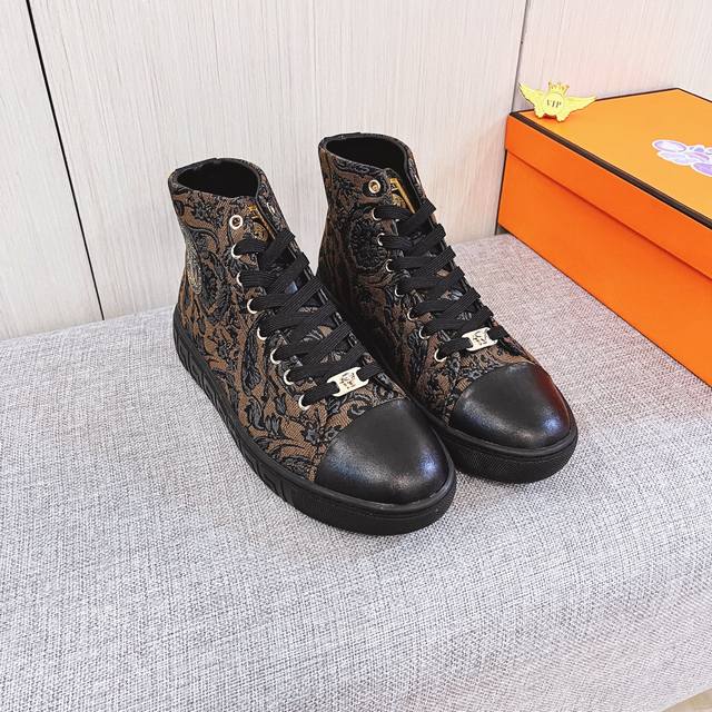 Factory direct wholesale Versace men's shoes, high-end brand official website 1 Factory direct wholesale Versace men's shoes, high-end brand official website 1