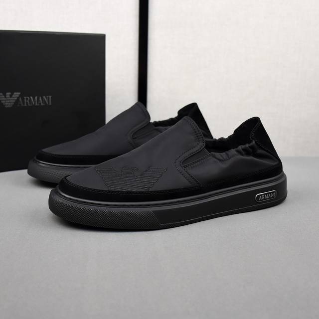 Armani breathable canvas shoes, featuring a comfortable and breathable upper and Armani breathable canvas shoes, featuring a comfortable and breathable upper and
