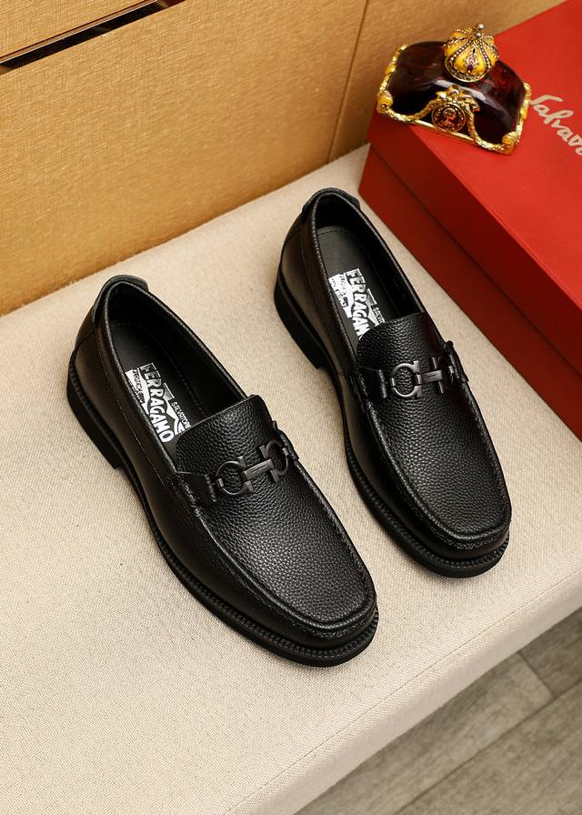Product Trademark: Ferragamo Casual Leather Shoes DDD True Sizes: 38-44, 45-46 Product Trademark: Ferragamo Casual Leather Shoes DDD True Sizes: 38-44, 45-46
