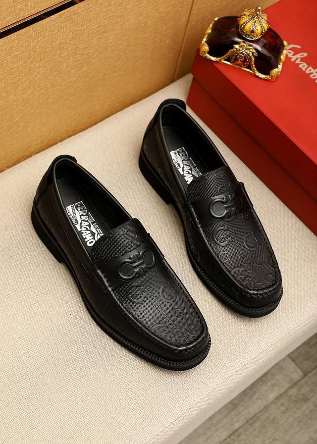 Product Trademark: Ferragamo Casual Leather Shoes True to Size: 38-44, 45-46 (C Product Trademark: Ferragamo Casual Leather Shoes True to Size: 38-44, 45-46 (C