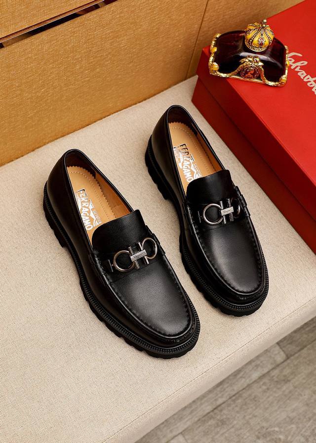 Top-quality Ferragamo men's dress shoes, top-selling item! Authentic, high-quali Top-quality Ferragamo men's dress shoes, top-selling item! Authentic, high-quali