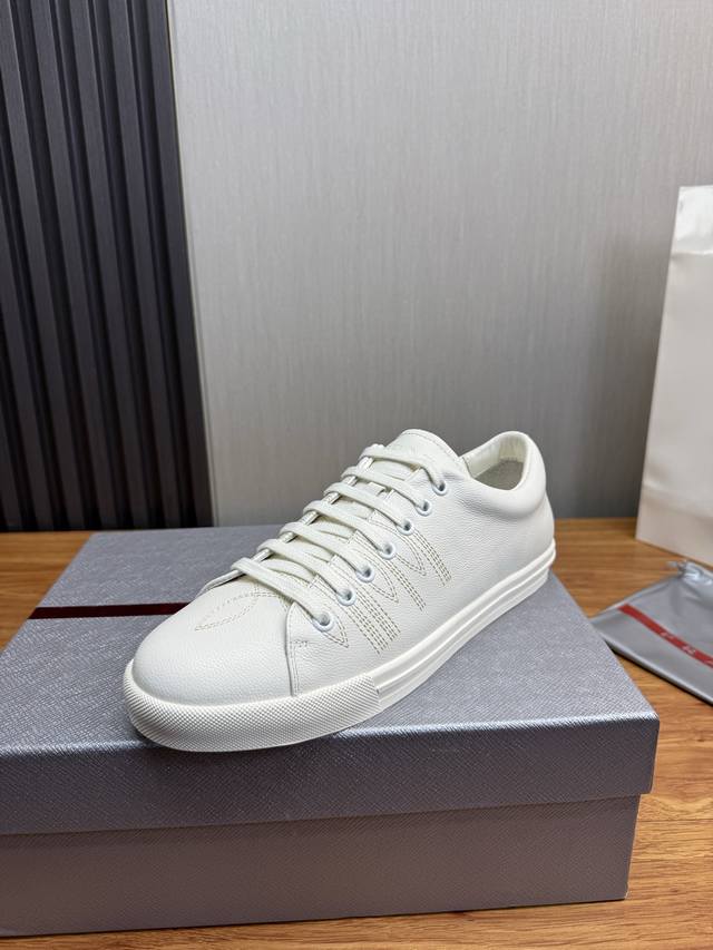 Factory Price DDD Prada Men's Shoes, Bestseller at Department Stores, Same as Of Factory Price DDD Prada Men's Shoes, Bestseller at Department Stores, Same as Of