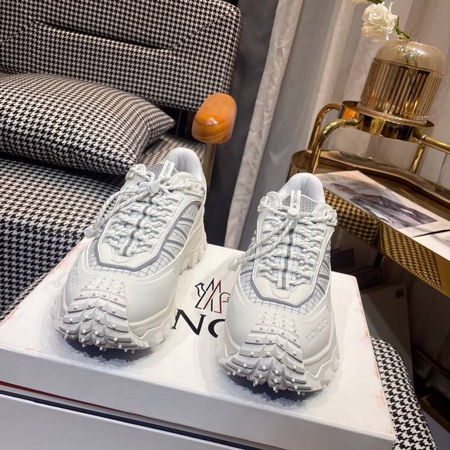 Moncler high-end custom-made thick-soled exaggerated design, exquisite handcraft Moncler high-end custom-made thick-soled exaggerated design, exquisite handcraft