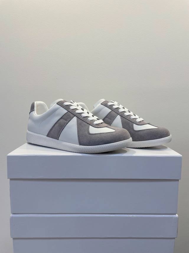 Graffiti +60, Inkjet +30, Crackle Silver +40 DDD High-end upgraded Maison Margi Graffiti +60, Inkjet +30, Crackle Silver +40 DDD High-end upgraded Maison Margi