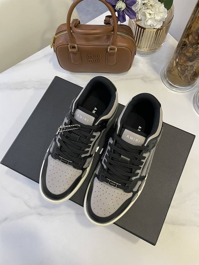 Amiri Skel Top New Emir's Bone Shoe Series, a super popular high-street brand, w Amiri Skel Top New Emir's Bone Shoe Series, a super popular high-street brand, w