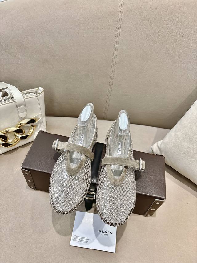2026 Spring/Summer Alaia Rhinestone-Studded Fishnet Ballet Flats DDD These Alaia 2026 Spring/Summer Alaia Rhinestone-Studded Fishnet Ballet Flats DDD These Alaia