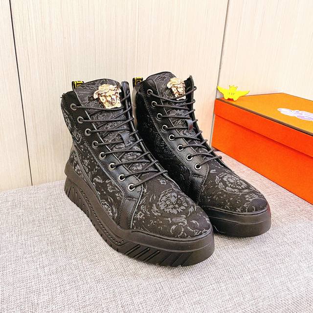 Factory P batch Versace men's shoes, high-end brand official website 1:1 latest Factory P batch Versace men's shoes, high-end brand official website 1:1 latest