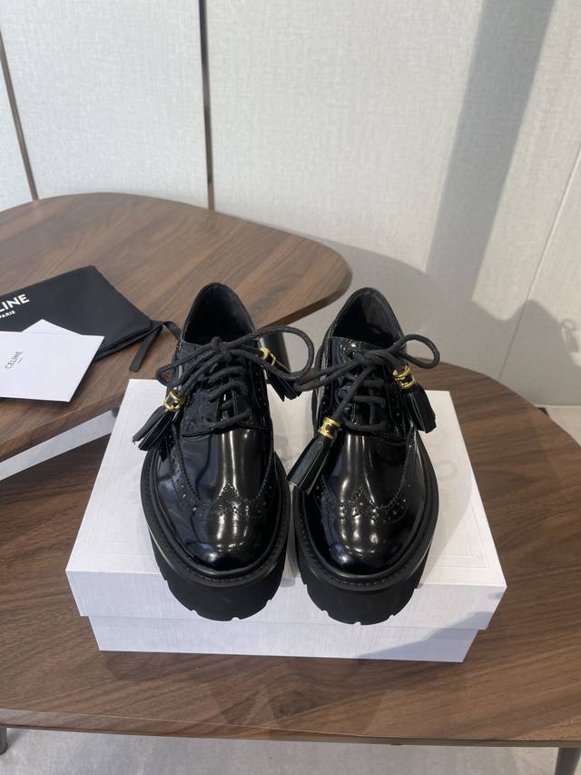 Loafers 25Ss The latest Celine Fall/Winter hot item is truly amazing, so unique Loafers 25Ss The latest Celine Fall/Winter hot item is truly amazing, so unique