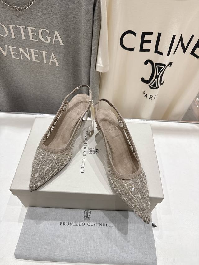 High-quality factory direct. Brunello Cucinelli new Bc pointed-toe fashion shoe High-quality factory direct. Brunello Cucinelli new Bc pointed-toe fashion shoe