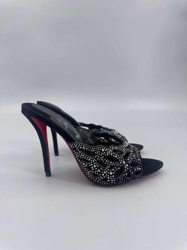 Top-tier Christian Louboutin 2025S original Cl brand new runway high heels~ DDD Top-tier Christian Louboutin 2025S original Cl brand new runway high heels~ DDD