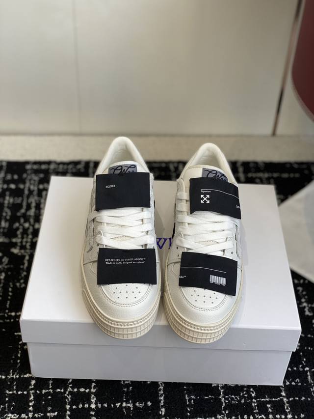 High-quality DDD Off-White New Arrow-themed Color-blocked Lace-up Sneakers for High-quality DDD Off-White New Arrow-themed Color-blocked Lace-up Sneakers for