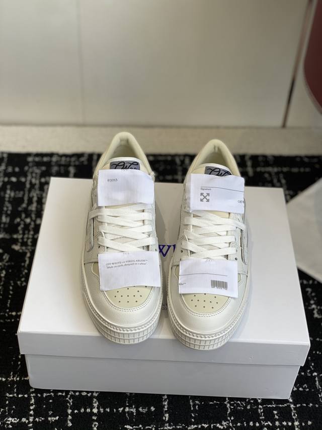 High-quality DDD Off-White New Arrow-themed Color-blocked Lace-up Sneakers for High-quality DDD Off-White New Arrow-themed Color-blocked Lace-up Sneakers for