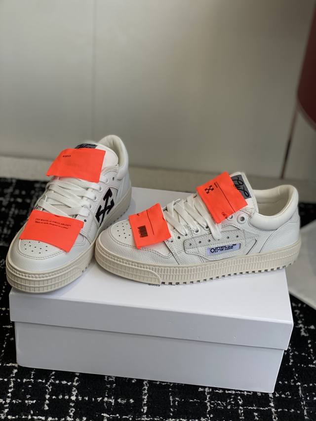 High-quality DDD Off-White New Arrow-themed Color-blocked Lace-up Sneakers for High-quality DDD Off-White New Arrow-themed Color-blocked Lace-up Sneakers for