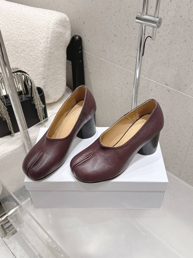 High-Replica Maisom Margiela Mm6 Retro Split-Toe High Heels DDD This super popu High-Replica Maisom Margiela Mm6 Retro Split-Toe High Heels DDD This super popu