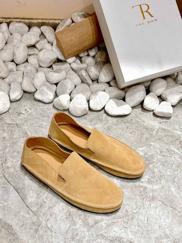 The Row Genuine Leather Minimalist Slip-on Flat Loafers DDD Made with a one-piec The Row Genuine Leather Minimalist Slip-on Flat Loafers DDD Made with a one-piec
