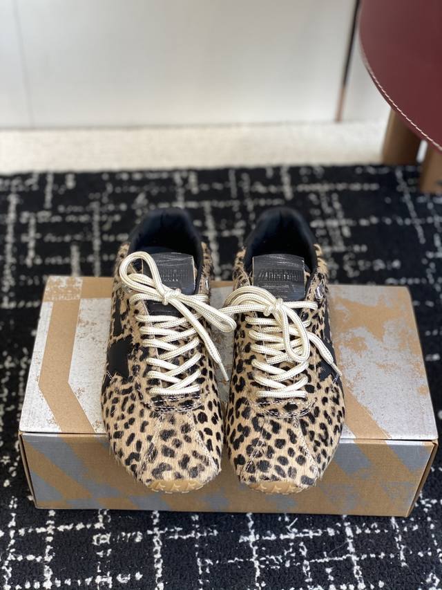 High-quality DDD Ggdb Golden Goos 25Ss distressed sneakers, German training sho High-quality DDD Ggdb Golden Goos 25Ss distressed sneakers, German training sho