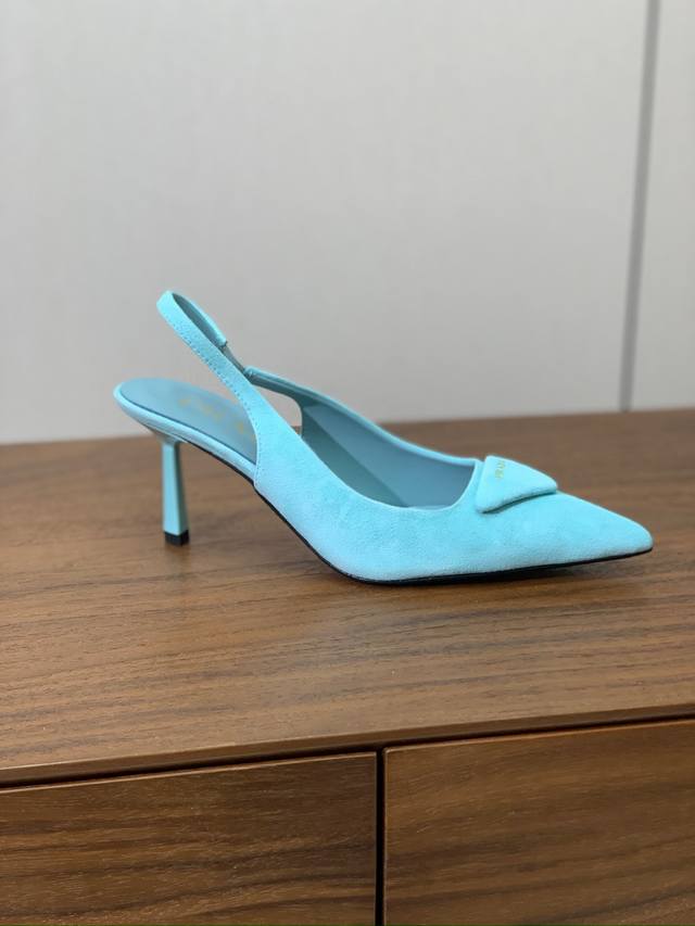 Pra*A Open-back single shoe. Original last, top quality. Sheepskin upper. Import Pra*A Open-back single shoe. Original last, top quality. Sheepskin upper. Import