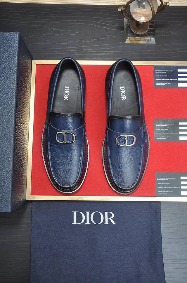 出厂价 Dior 牛皮内里 迪奥原版1:1高品质出厂，进口原版料，进口版原牛皮，牛皮内里，原版tpu大底，码数:38-44