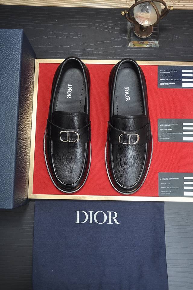 出厂价 Dior 牛皮内里 迪奥原版1:1高品质出厂，进口原版料，进口版原牛皮，牛皮内里，原版tpu大底，码数:38-44