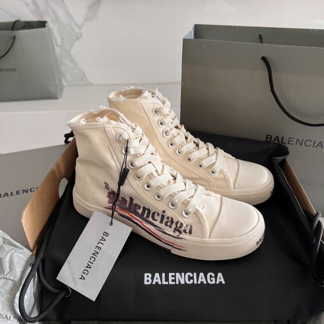 Balenciaga布鞋系列四季款 彩印 米 150多个色系列、巴黎世家帆布半拖做旧休闲鞋板鞋！ 23春夏新色最新paris情侣款帆布鞋复古小脏鞋~~最爱的一款