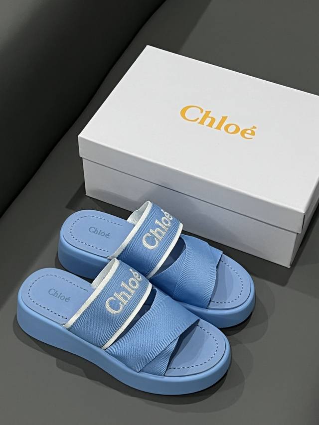 出厂价 刺绣系列 Chloe 克洛伊 最新的交叉牛皮，罗马拖鞋 电绣logo字样 原版私模高密度橡胶发泡鞋底 人工固特异手法穿线 所有的位置刚刚好 所有的工艺与