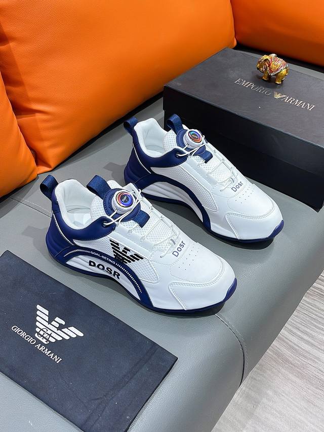 商品名称：Armani 阿玛尼 正规码数 38-44 休闲鞋 商品材料：精选 牛皮鞋面，柔软羊皮垫脚；原厂特供大底。